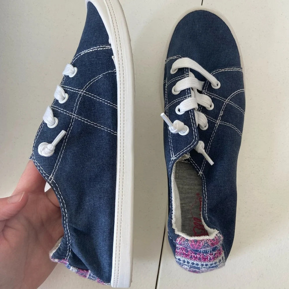 NEW | Jellypop women’s Dallas navy canvas slip on embroidered sneakers — 9.5 - Picture 4 of 8